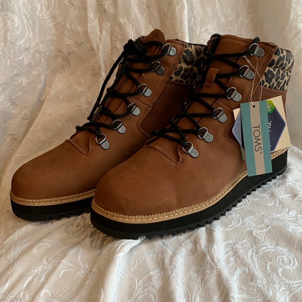TOMS Mojave boot